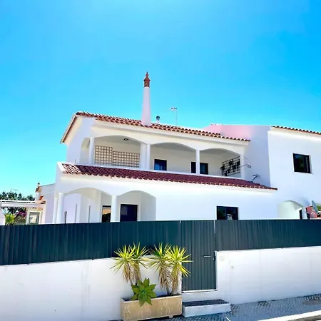 V8 Da Falésia, Albufeira Villa *