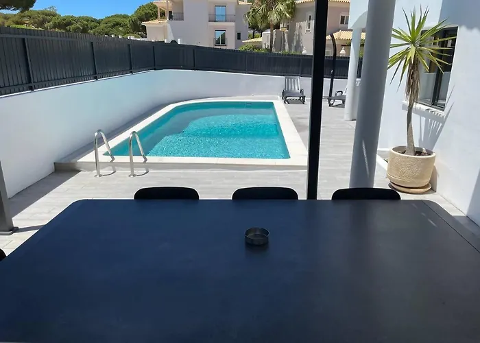 V8 Da Falesia, Albufeira * Olhos de Agua (Albufeira)