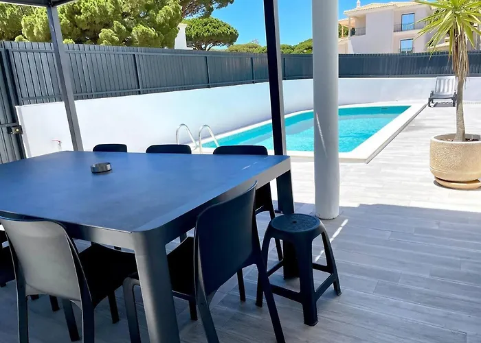 Villa V8 Da Falesia, Albufeira Olhos de Agua (Albufeira)